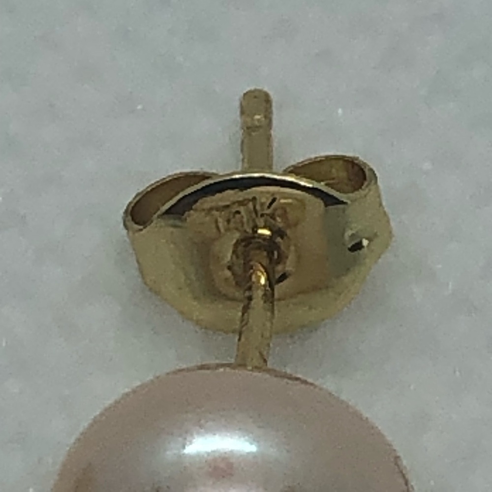 14kt Solid Gold 8mm Pink South Sea Pearl Stud Earrings - Picture 4 of 5